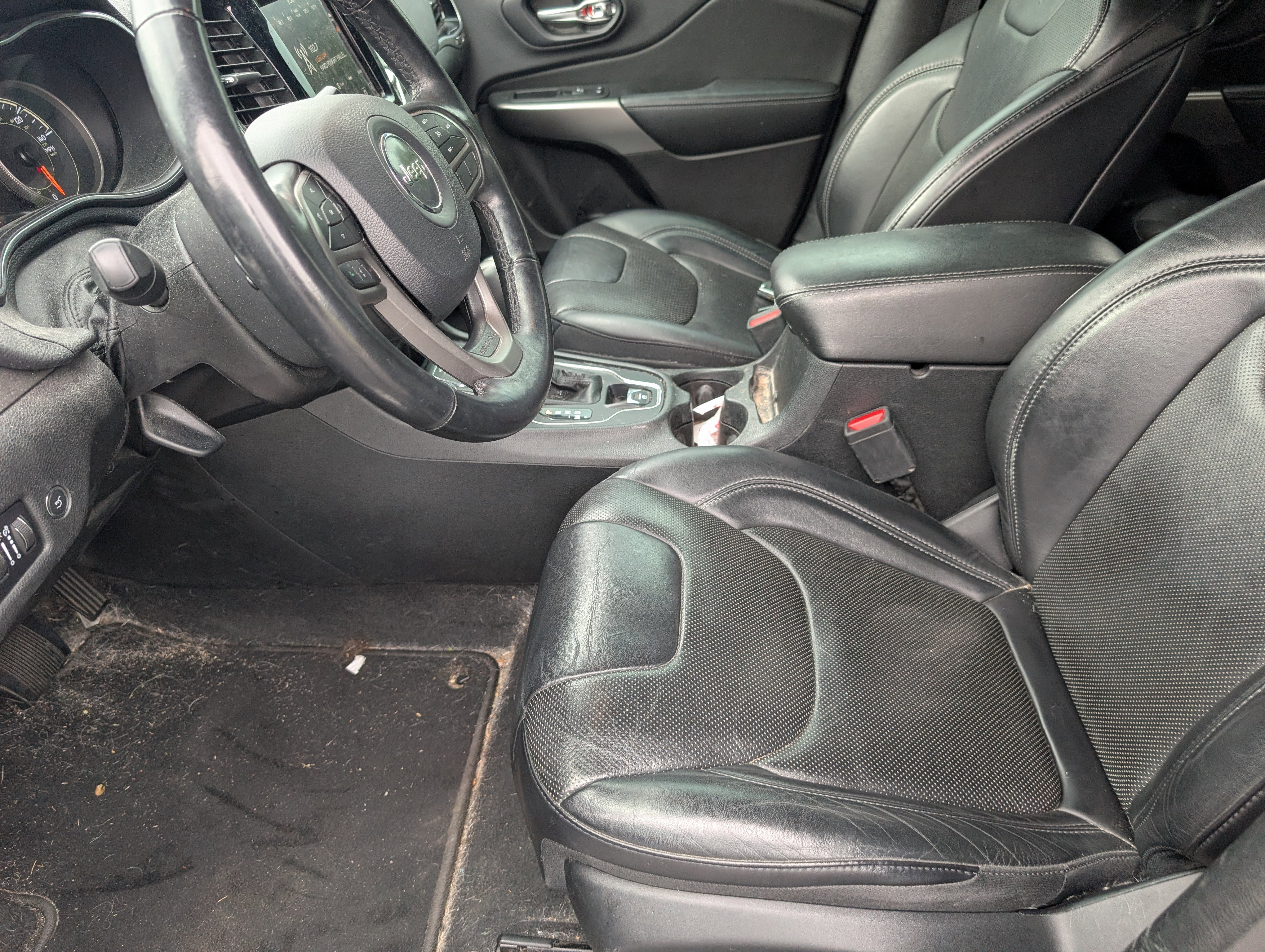 Used 2019 Jeep Cherokee High Altitude AWD/4WD image 6