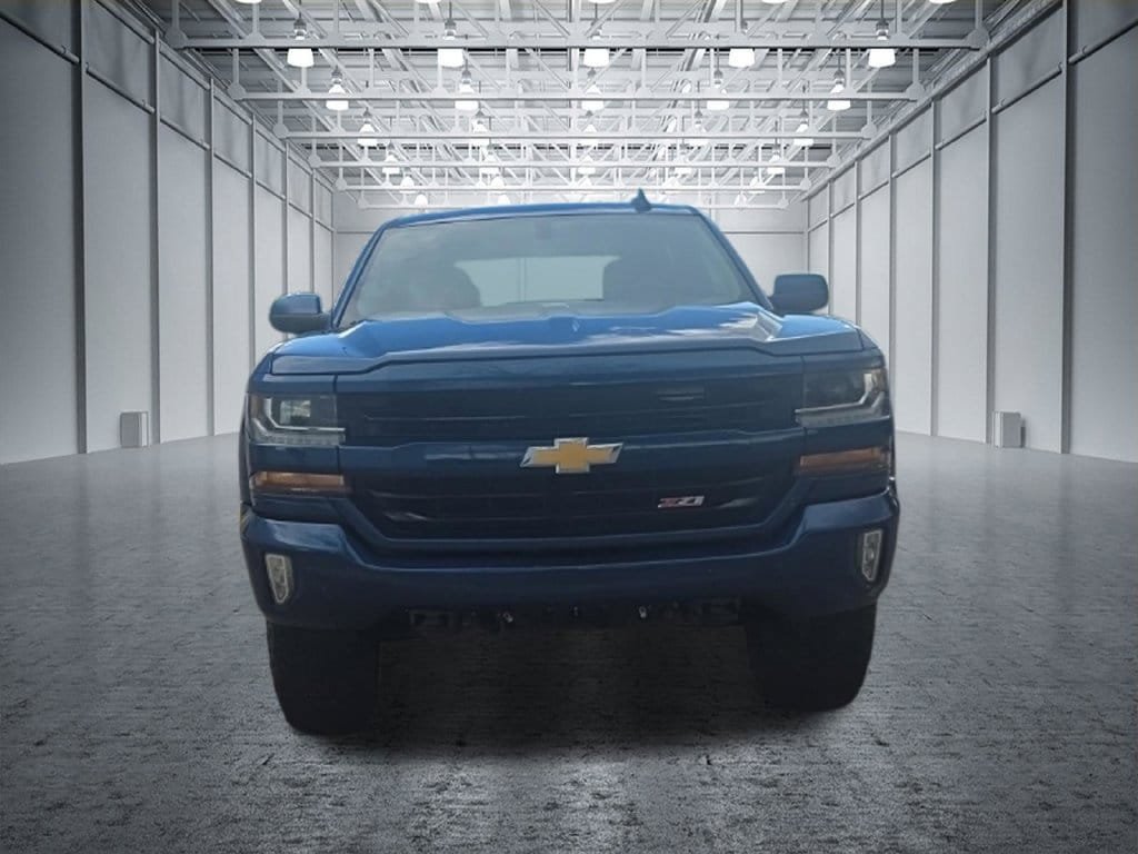 Used 2018 Chevrolet Silverado 1500 LT w/ All Star Edition AWD/4WD image 13