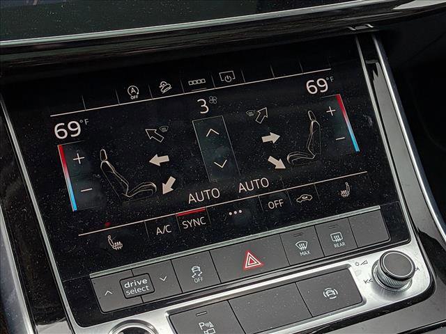 Certified 2025 Audi Q7 3.0T Premium Plus image 11