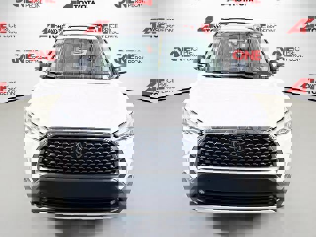 Certified 2025 Toyota Corolla Cross XLE w/ Convenience Package image 2