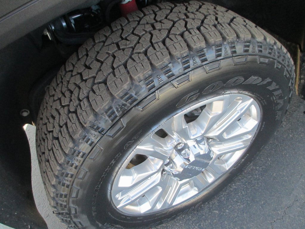 Certified 2023 GMC Sierra 3500 Denali w/ Denali Ultimate Package image 13