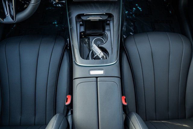New 2026 Mercedes-Benz E 350 4MATIC Sedan image 26