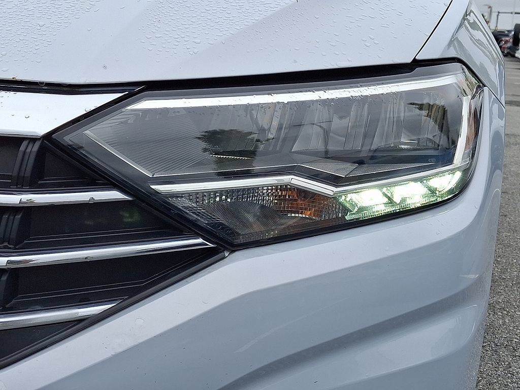 Used 2019 Volkswagen Jetta SE FWD image 10