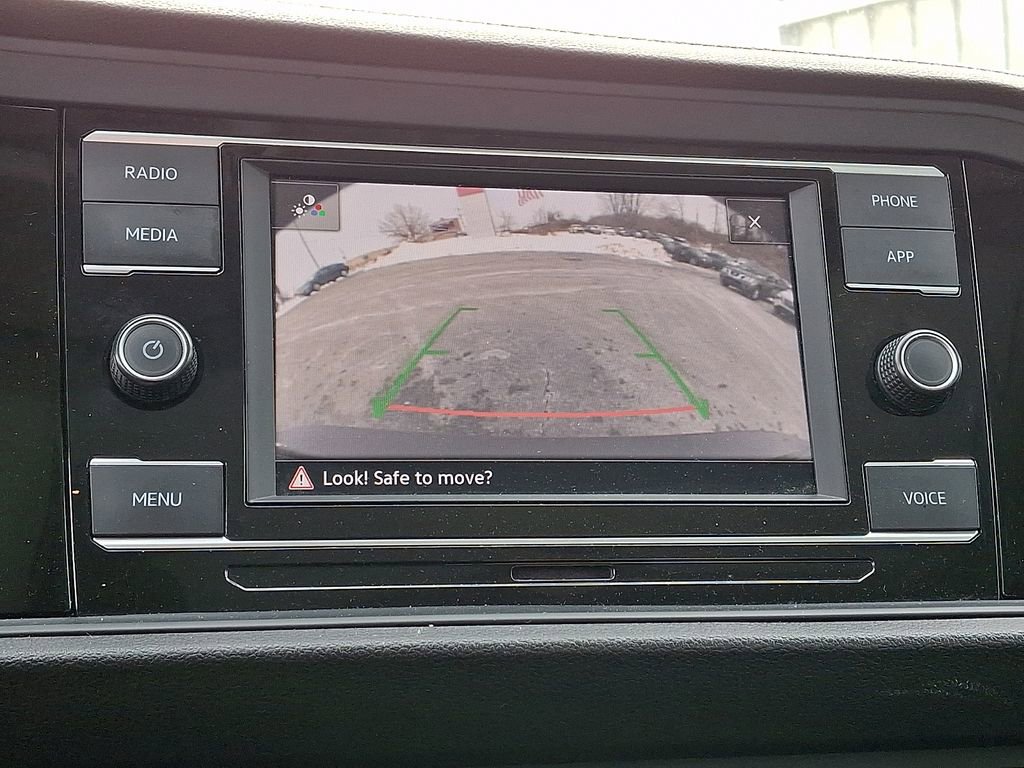 Used 2024 Volkswagen Jetta SE image 18