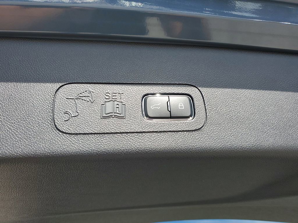 New 2026 Lincoln Aviator 2WD image 7