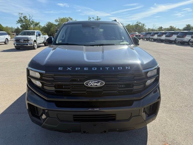 New 2025 Ford Expedition Active image 2