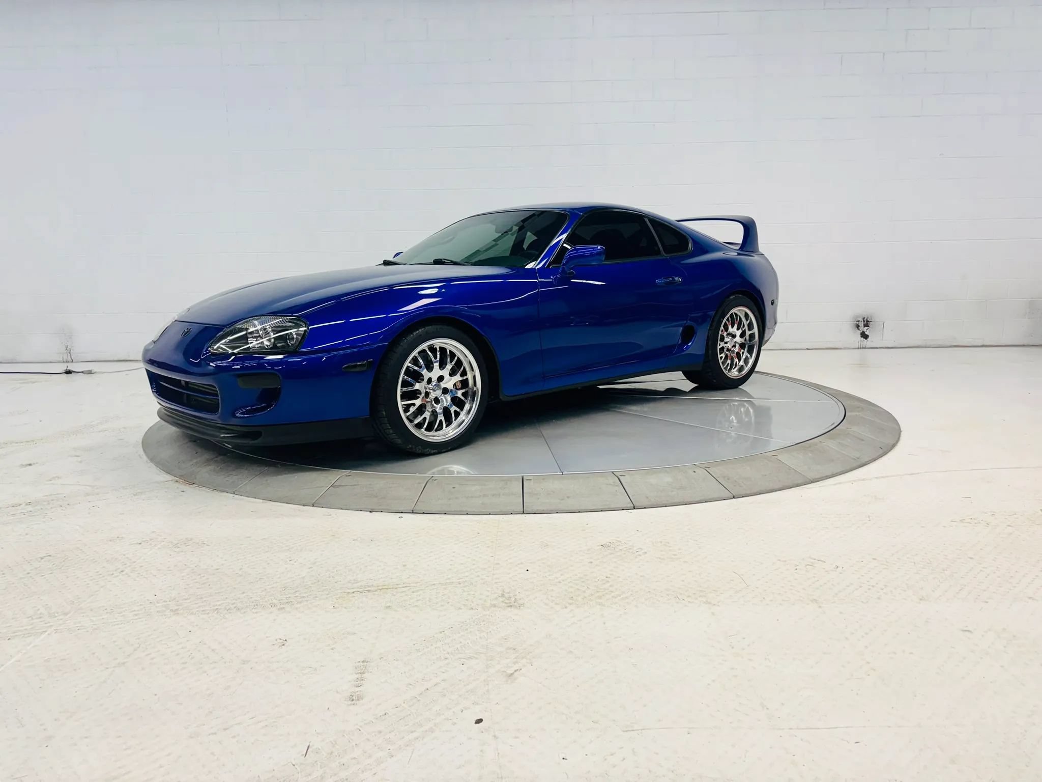Used 1997 Toyota Supra Turbo RWD image 4