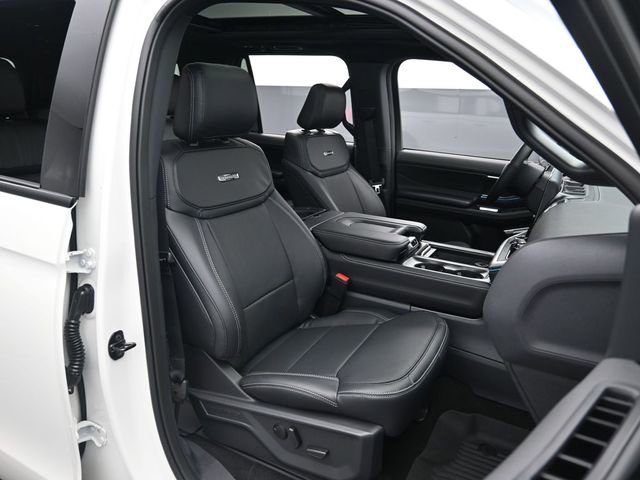 New 2025 Ford Expedition Max Platinum w/ Stealth Performance Package image 28