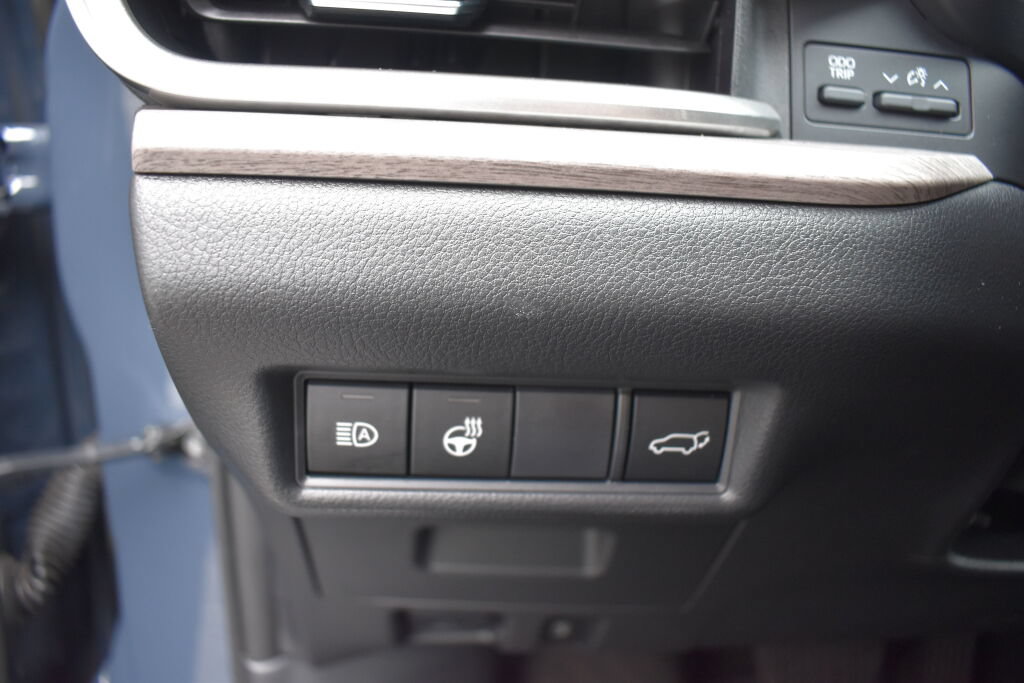 Certified 2024 Toyota Grand Highlander AWD image 16