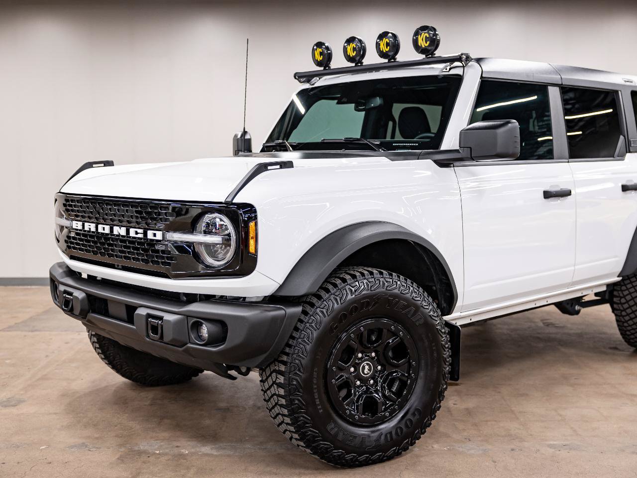 Used 2023 Ford Bronco Wildtrak AWD/4WD image 21