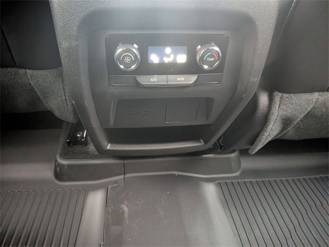 New 2026 Chevrolet Traverse LT w/ LPO, Floor Liner Package image 30