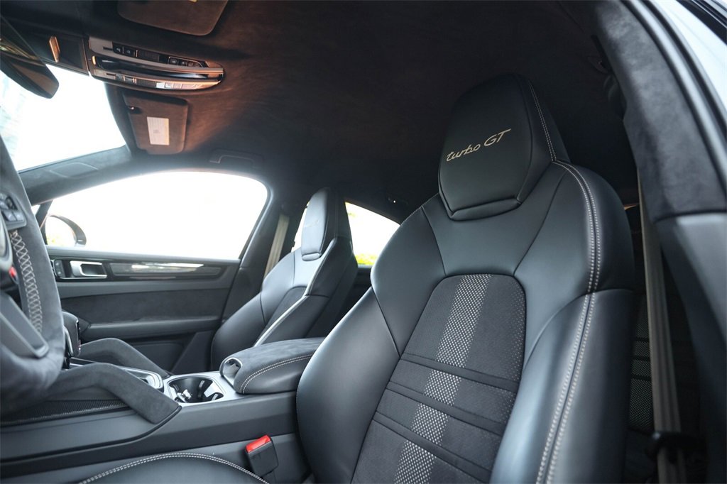 Used 2023 Porsche Cayenne Turbo GT image 39