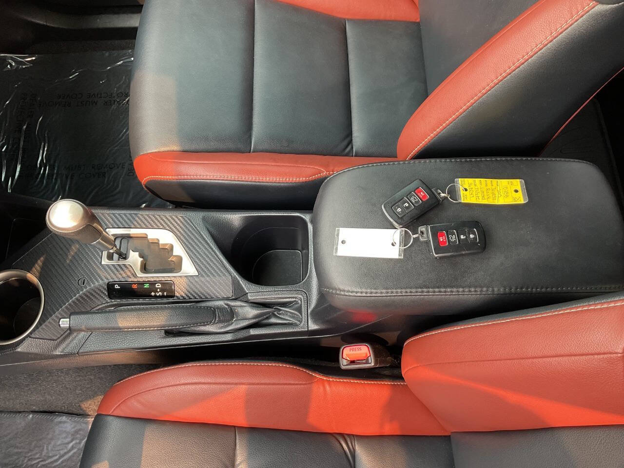 Used 2015 Toyota RAV4 Limited w/ Technology Package AWD/4WD image 25
