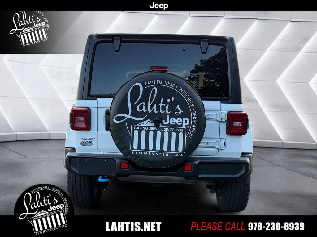 Certified 2022 Jeep Wrangler Unlimited Sahara w/ Cold Weather Group image 5