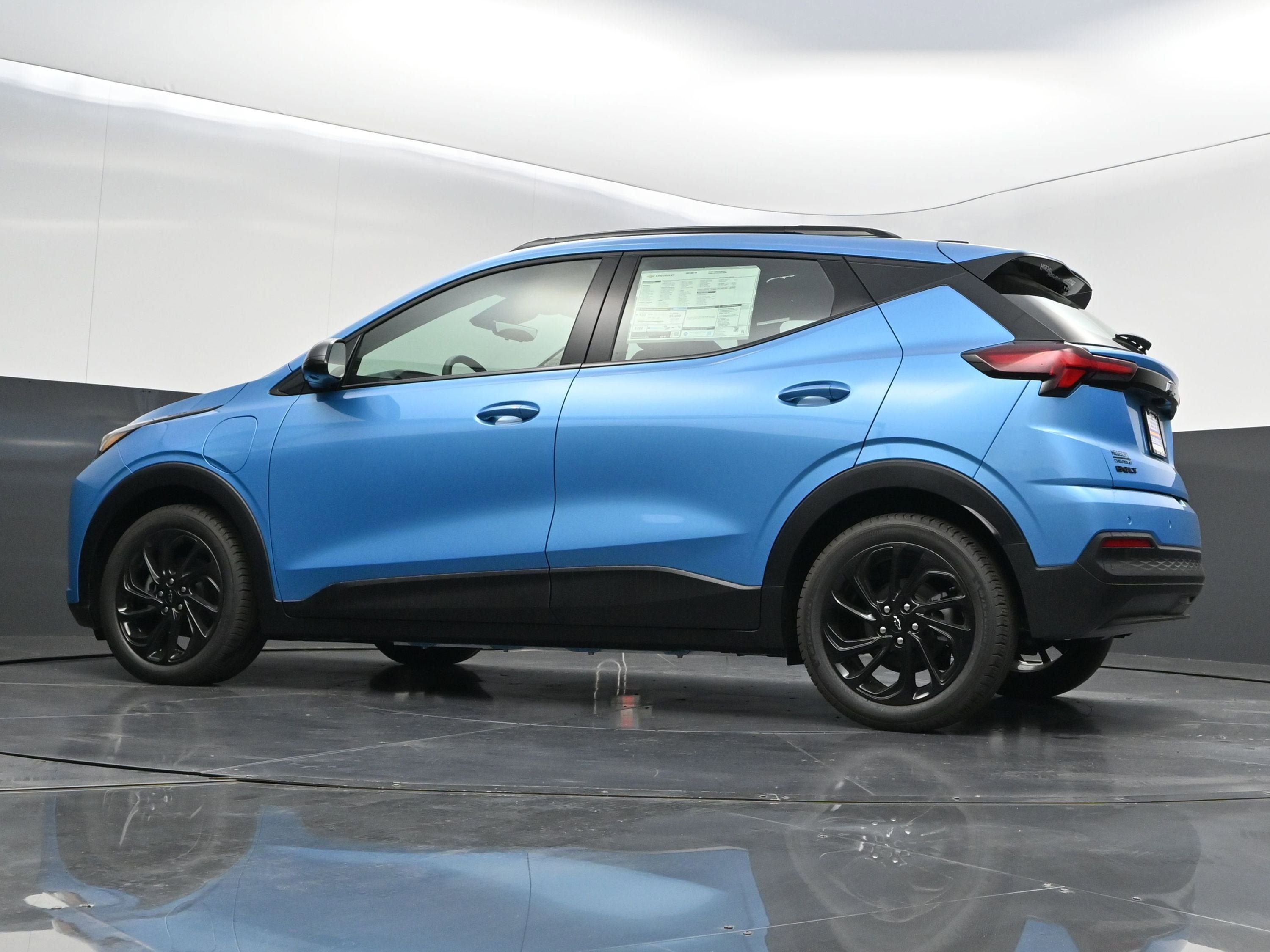 New 2027 Chevrolet Bolt RS w/ Technology Package FWD image 41