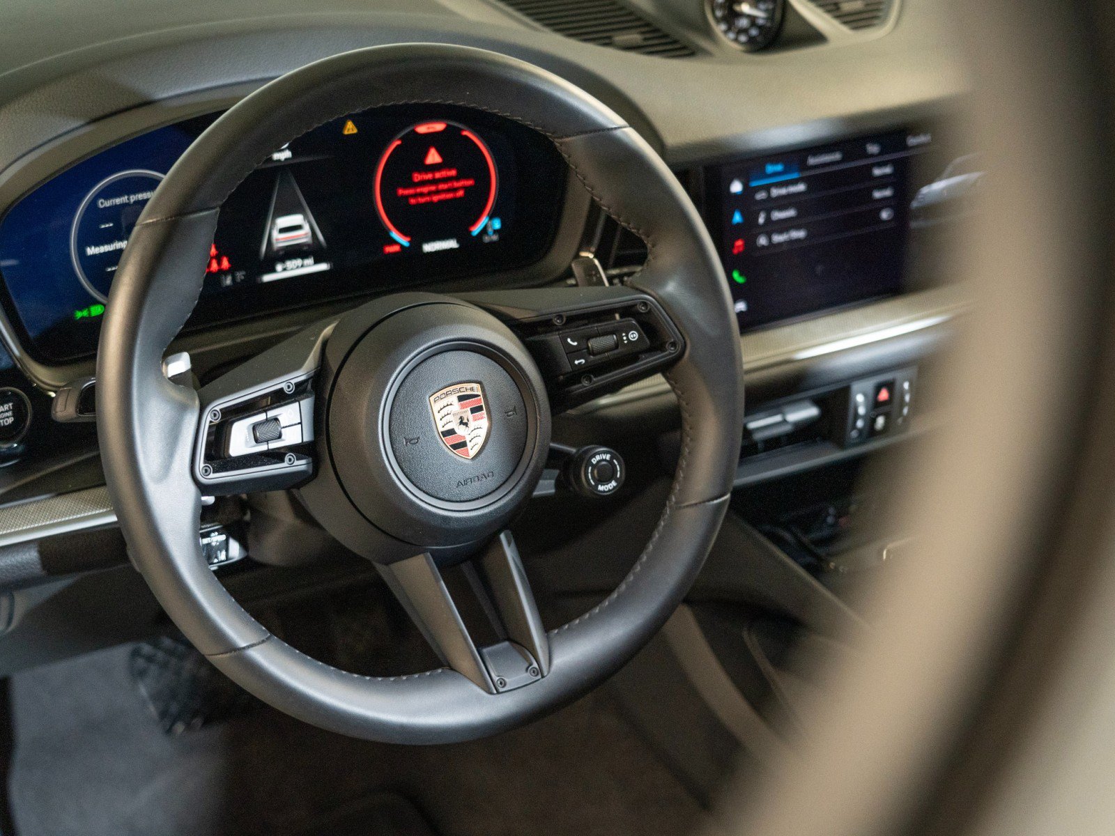 Certified 2026 Porsche Cayenne AWD/4WD image 15