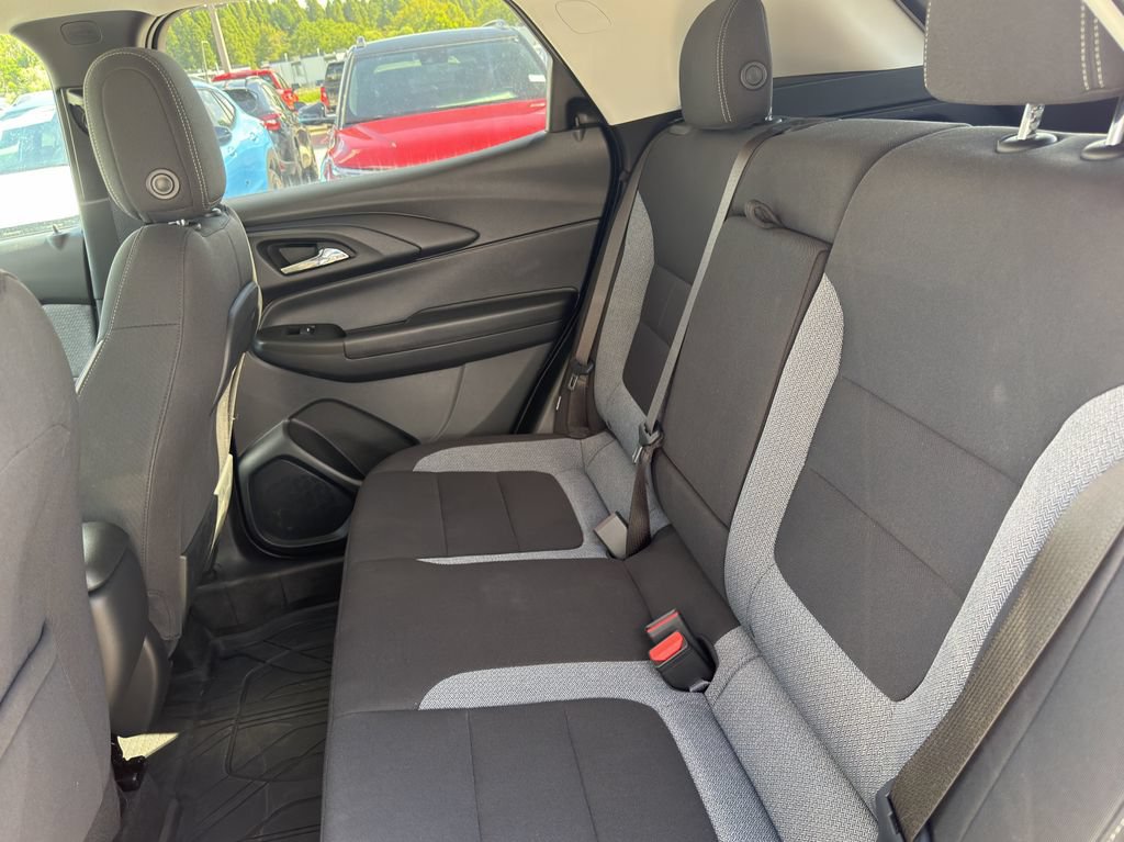 New 2026 Chevrolet TrailBlazer LT w/ Convenience Package FWD image 18