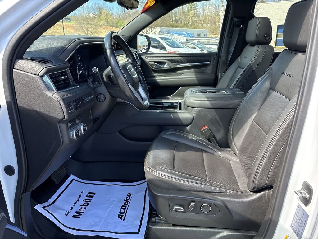 Certified 2021 GMC Yukon XL Denali w/ Advanced Technology Package image 22