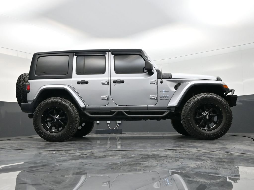 Used 2018 Jeep Wrangler Unlimited Sahara w/ Cold Weather Group image 25