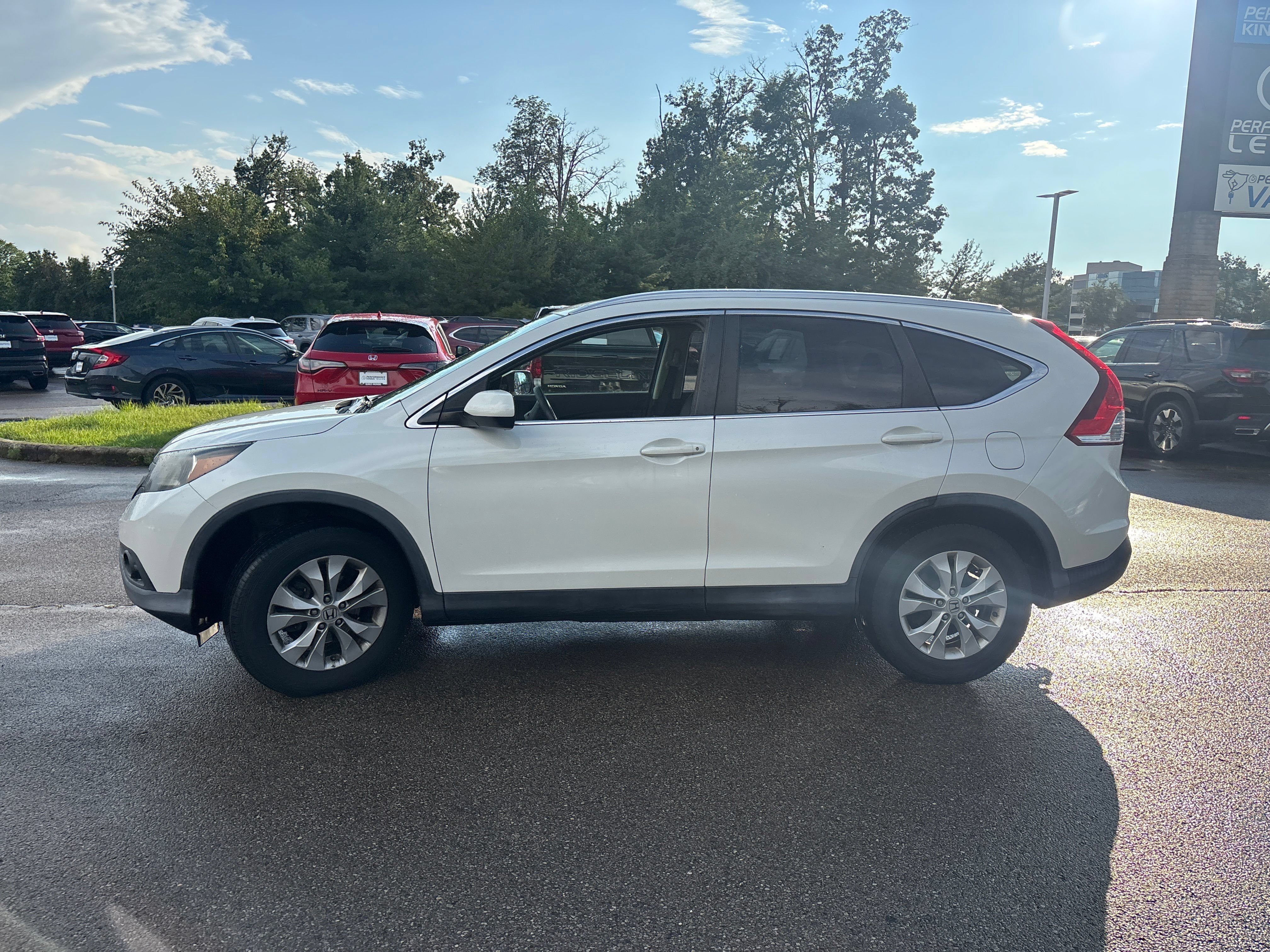 Used 2014 Honda CR-V EX-L image 9