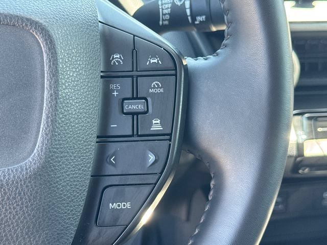 Used 2024 Toyota Prius LE FWD image 25