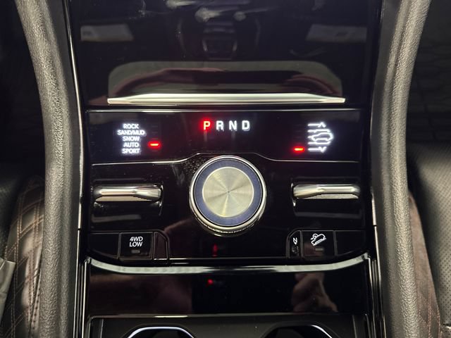 Used 2023 Jeep Grand Cherokee Summit AWD/4WD image 20
