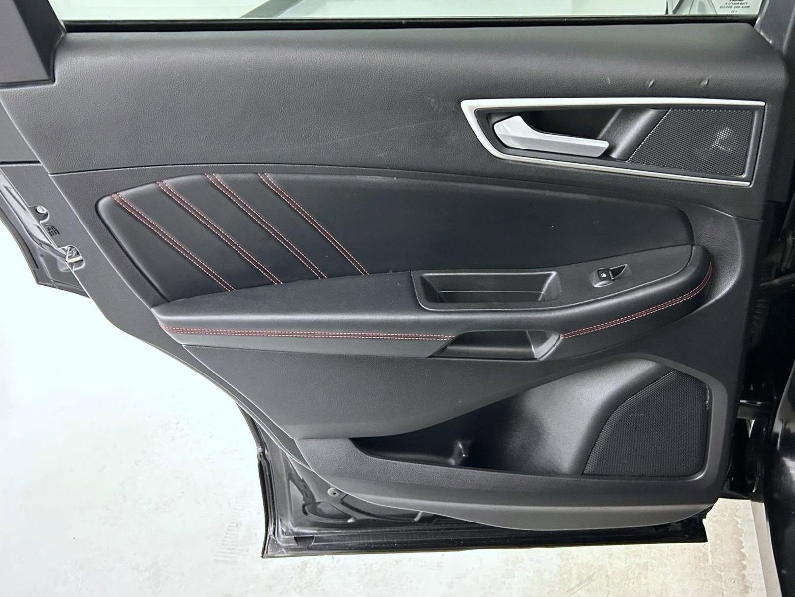 Used 2021 Ford Edge ST-Line image 20