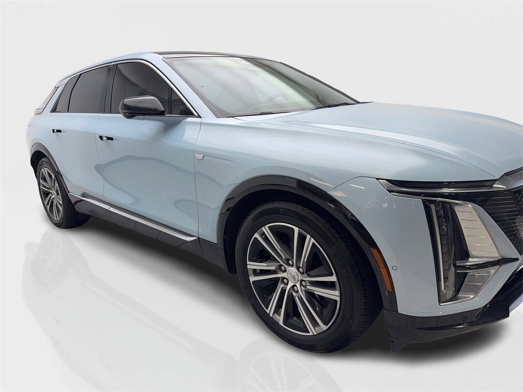 Used 2024 Cadillac Lyriq Luxury image 12