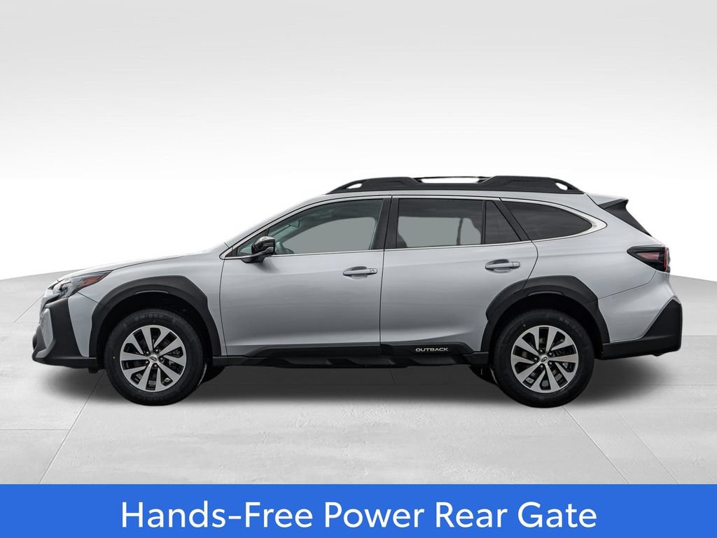 Used 2023 Subaru Outback Premium AWD/4WD image 4