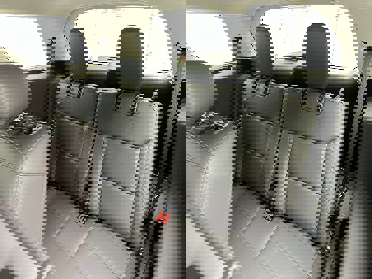 New 2026 Ford Explorer Active w/ Active Comfort Package image 14