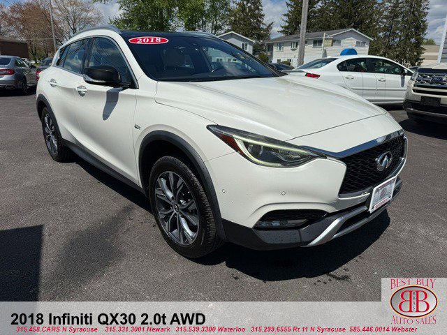Used 2018 INFINITI QX30 Premium w/ Navigation Package AWD/4WD image 2