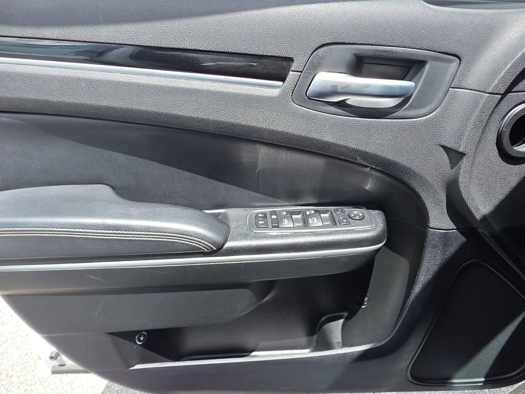 Used 2023 Chrysler 300 S image 24