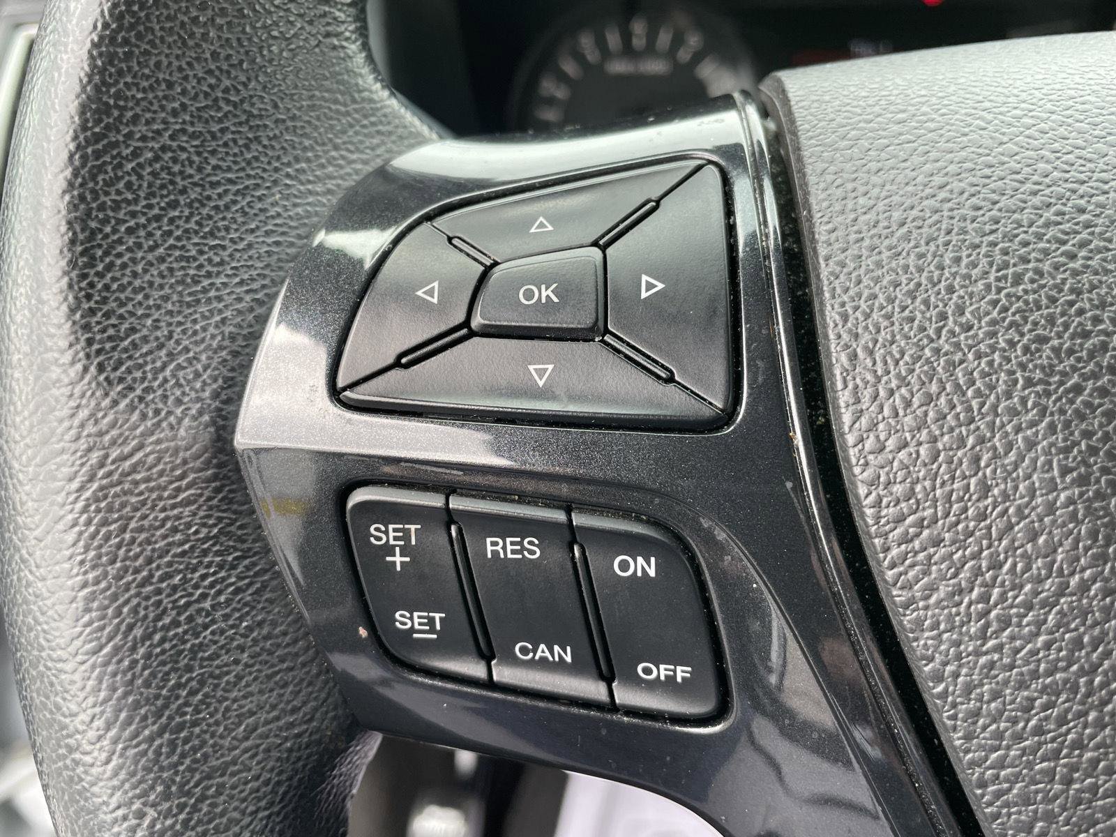 Certified 2018 Ford Explorer XLT FWD image 14