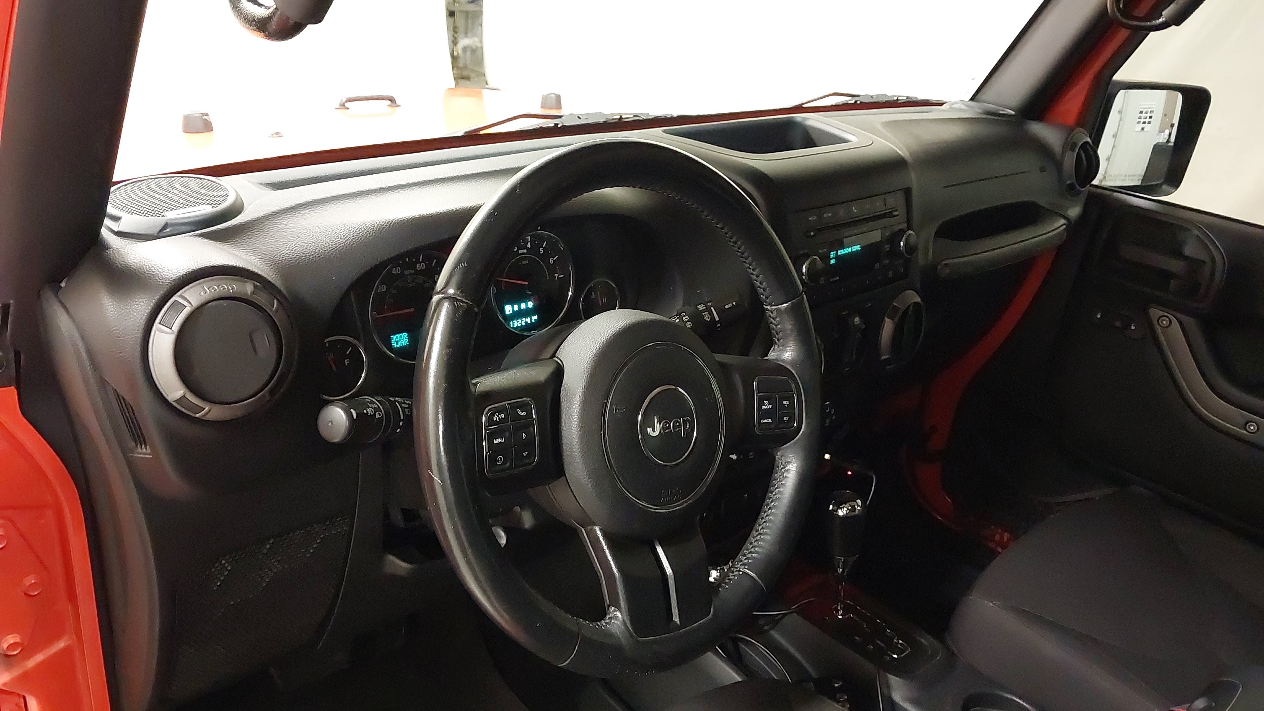 Used 2015 Jeep Wrangler Unlimited Sport w/ Quick Order Package 24S AWD/4WD image 17