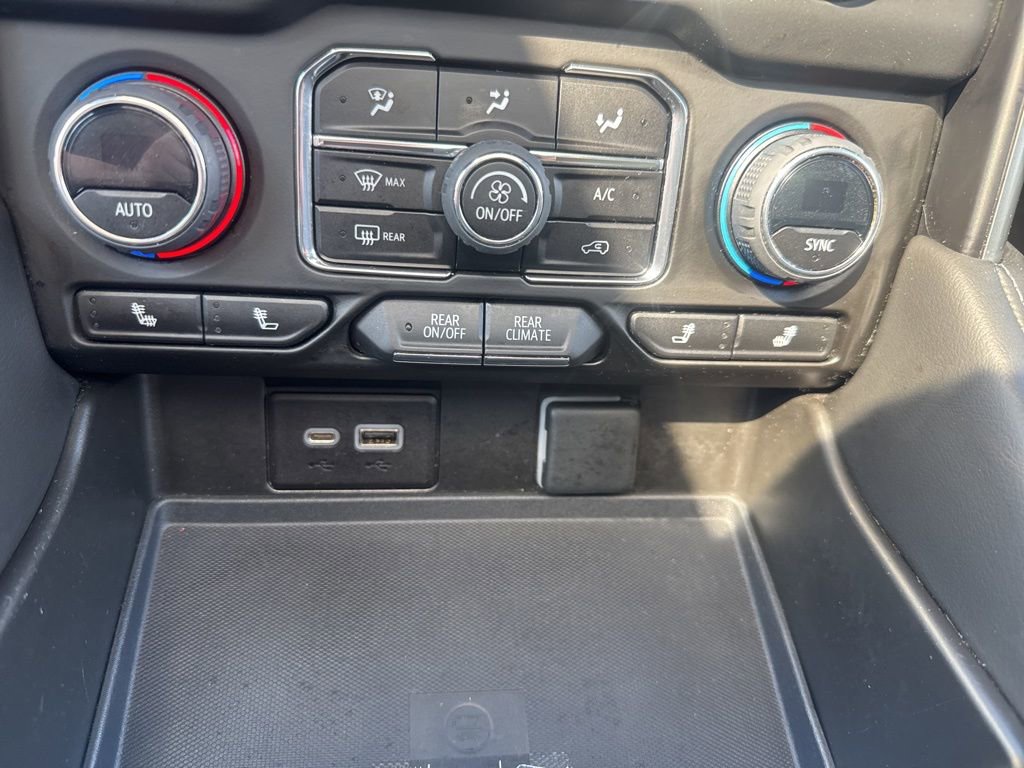 Used 2023 Chevrolet Tahoe Z71 w/ Z71 Off-Road Package AWD/4WD image 39