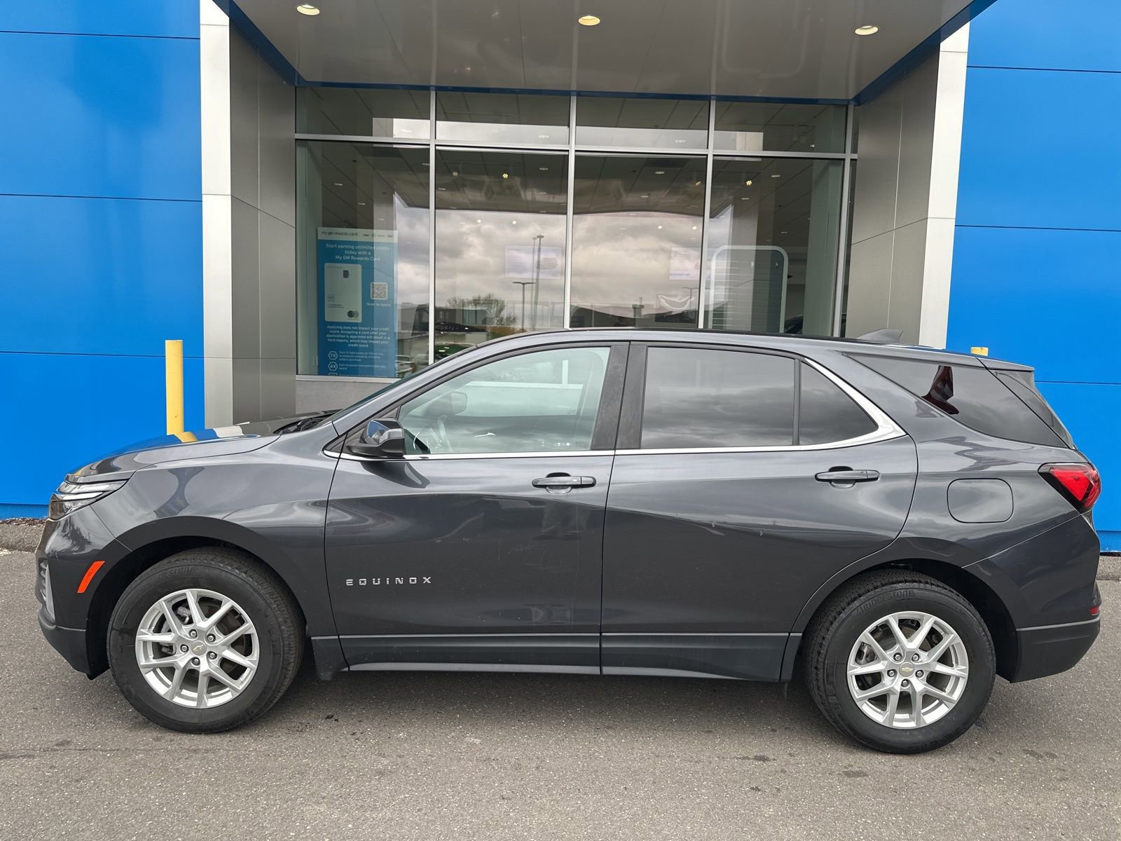 Used 2022 Chevrolet Equinox LT AWD/4WD image 8