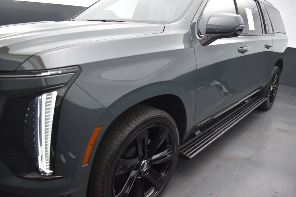 Certified 2026 Cadillac Escalade ESV Sport w/ Touring Package AWD/4WD image 41