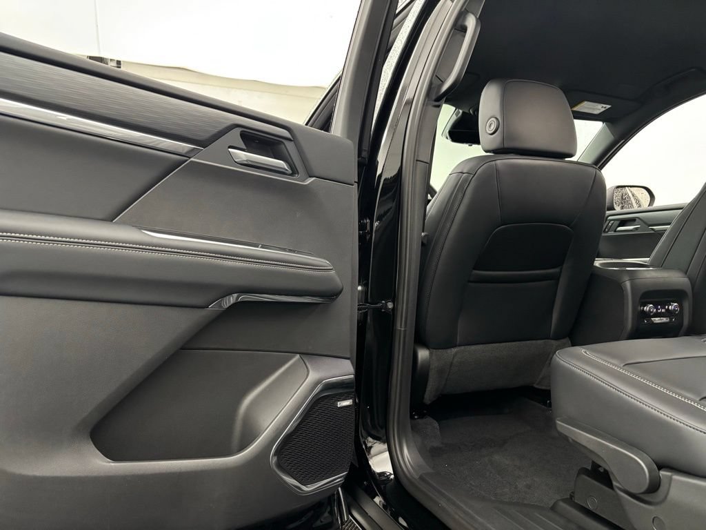 New 2026 GMC Acadia Elevation w/ Elevation Premium Package AWD/4WD image 41