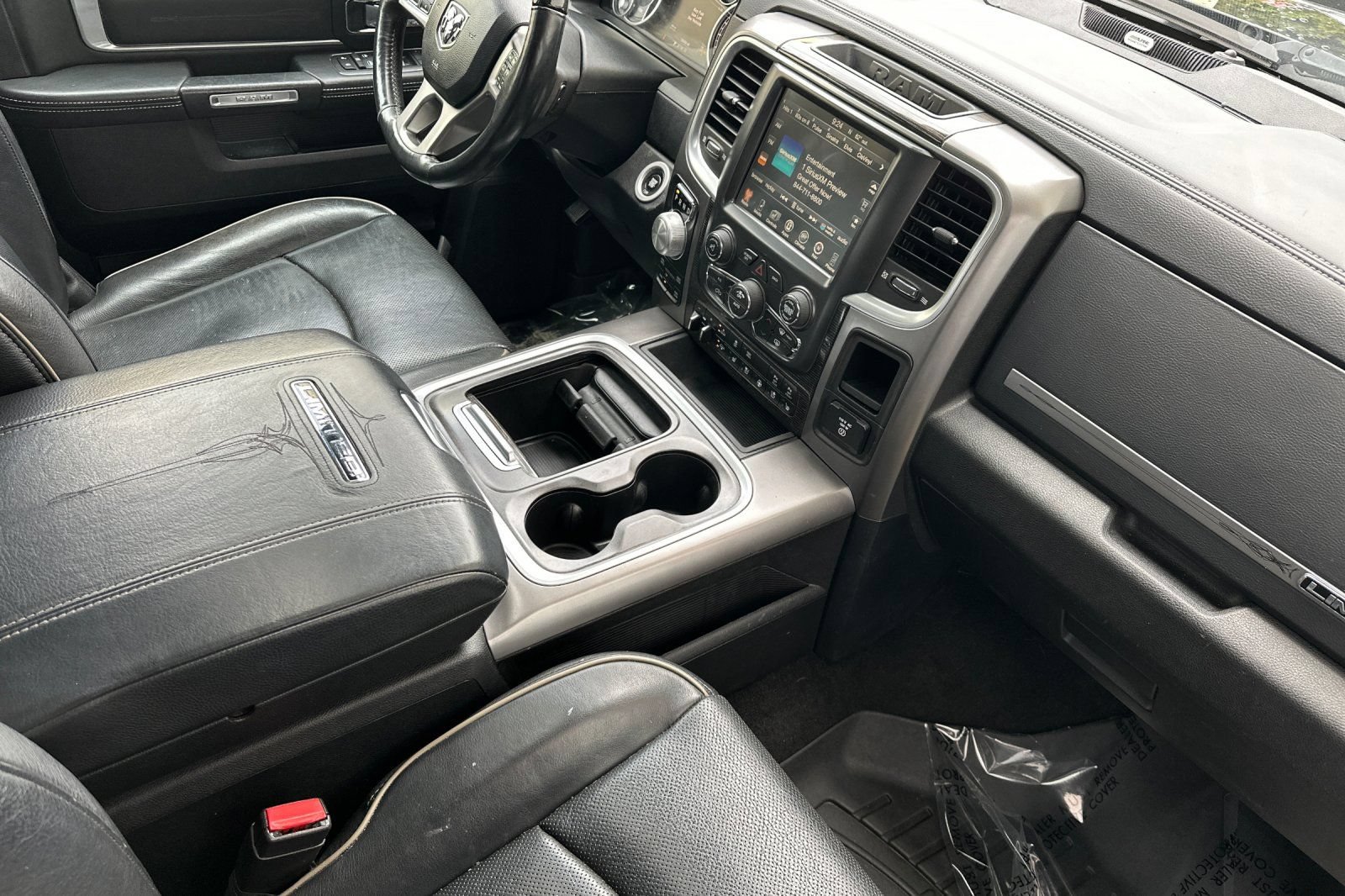 Used 2017 RAM 1500 Limited AWD/4WD image 12