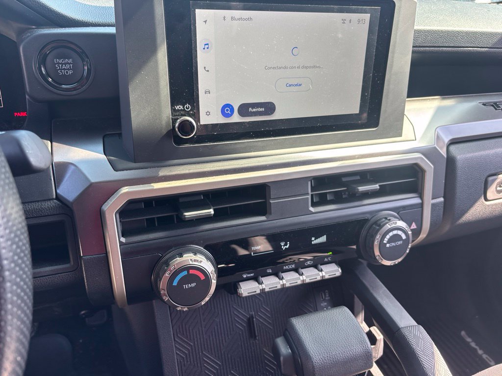 Used 2025 Toyota Tacoma SR5 AWD/4WD image 23
