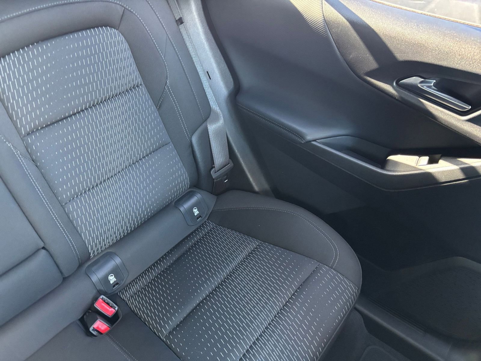 Used 2025 Chevrolet Equinox LT FWD image 37