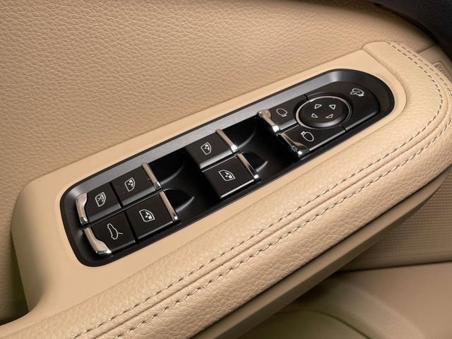 New 2026 Porsche Macan image 36