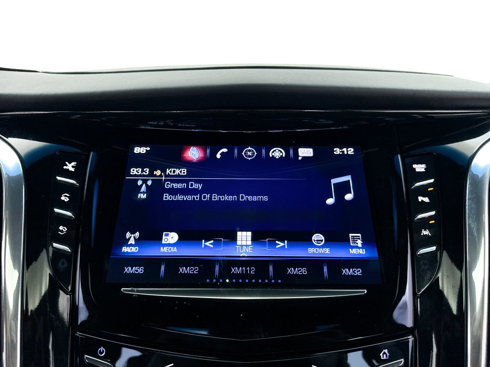 Used 2016 Cadillac Escalade Platinum AWD/4WD image 24