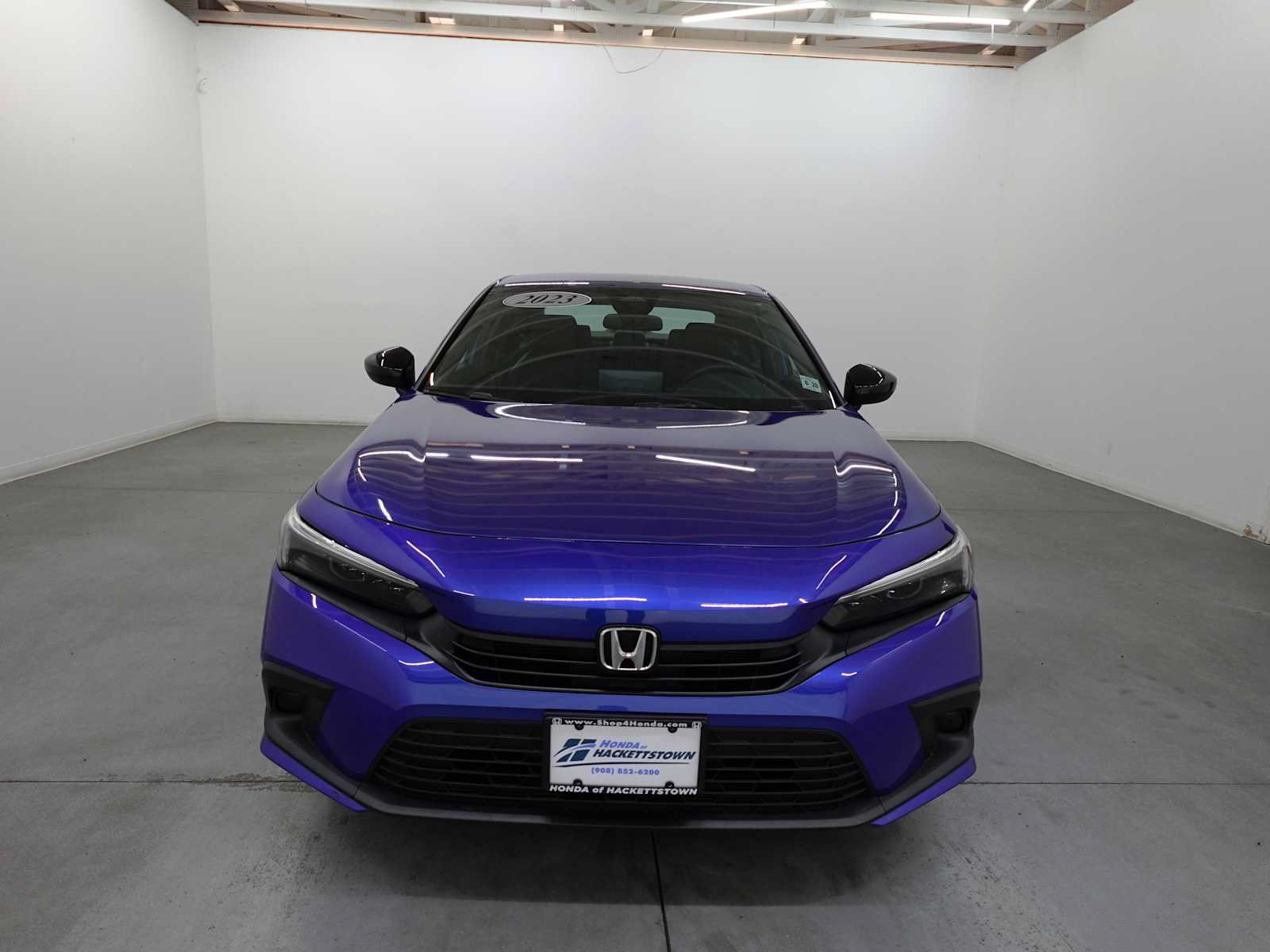 Used 2023 Honda Civic Sport image 2
