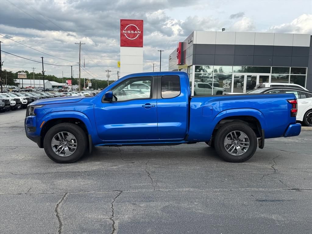 Certified 2025 Nissan Frontier SV RWD image 6