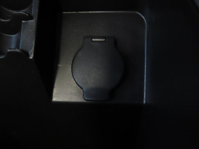 Used 2020 Nissan Frontier SV image 24