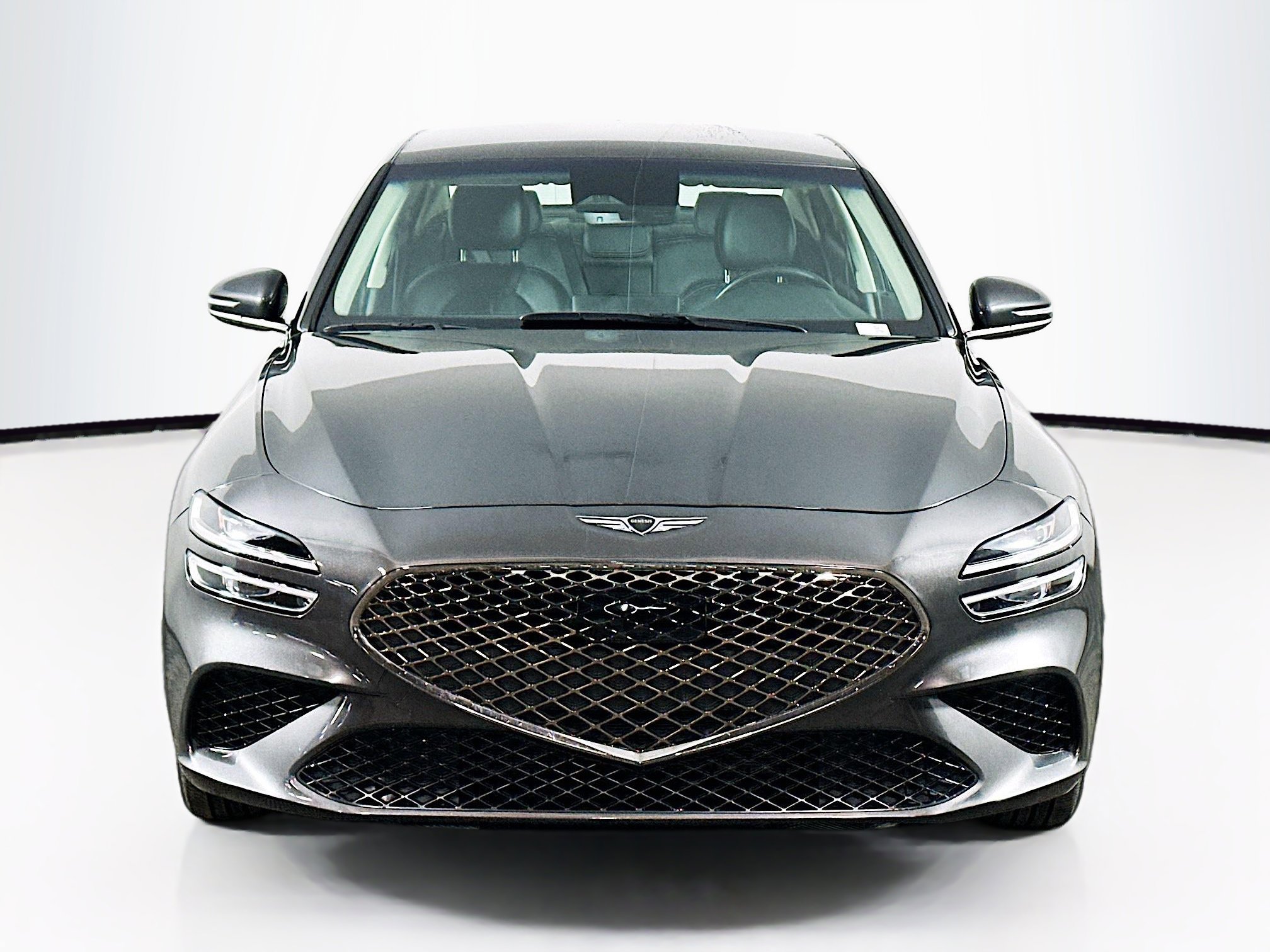 Used 2025 Genesis G70 2.5T image 2