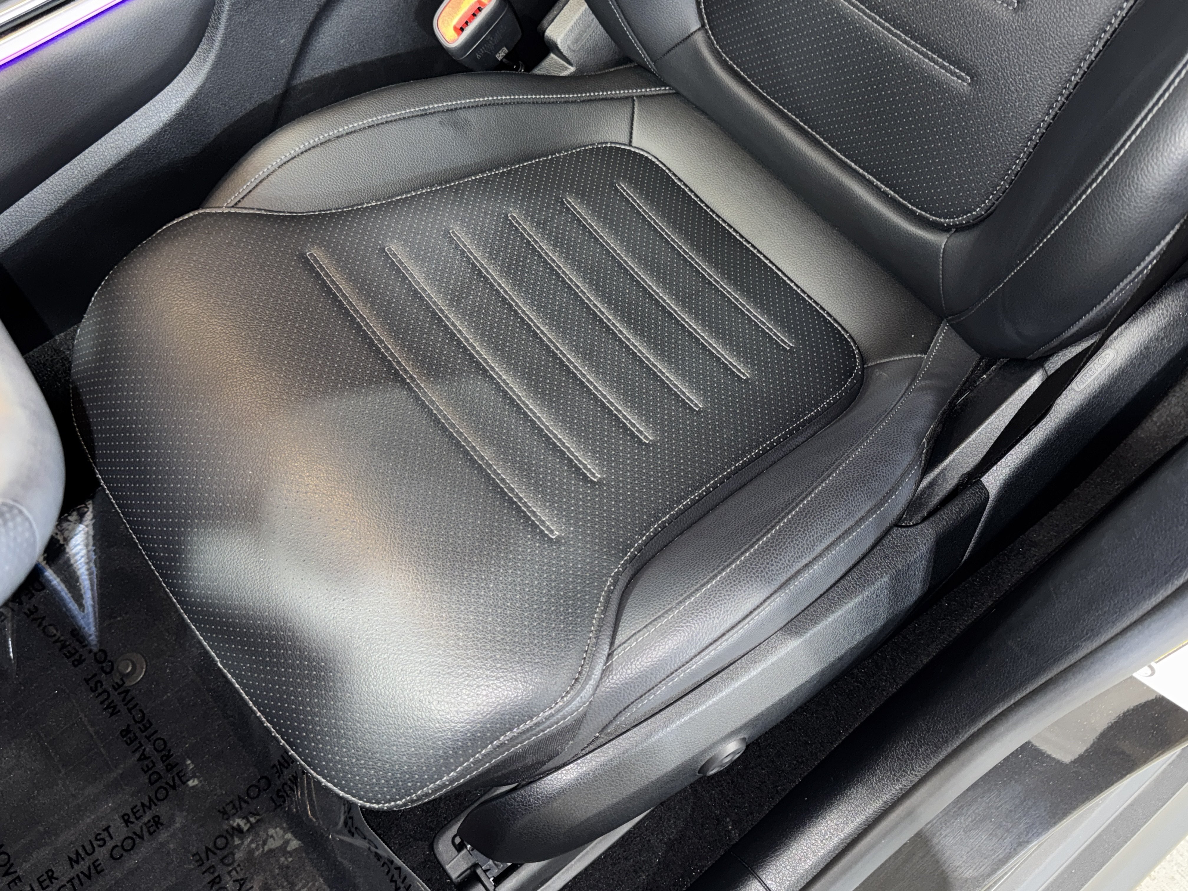 Used 2025 Mercedes-Benz GLC 300 image 35
