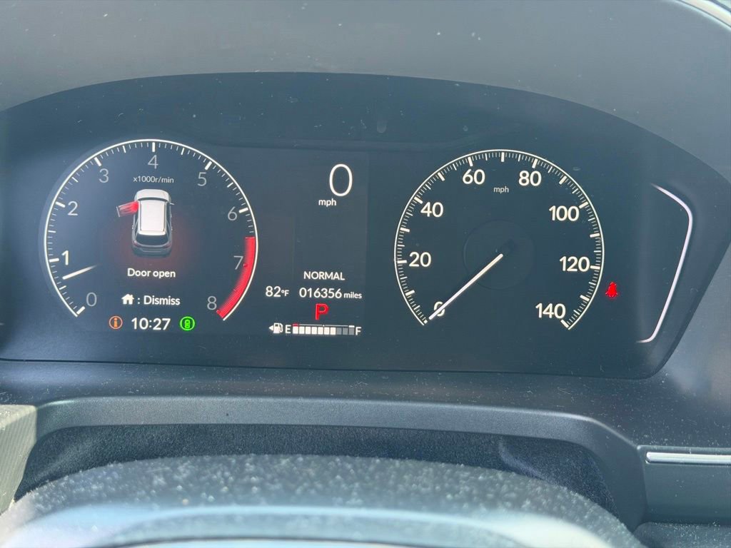 Used 2025 Honda Pilot Sport image 15
