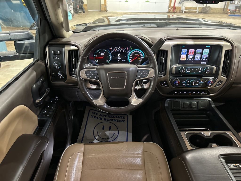 Used 2017 GMC Sierra 2500 Denali AWD/4WD image 26
